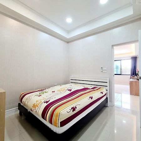 Baan Sasithorn Huahin Villa Exterior photo