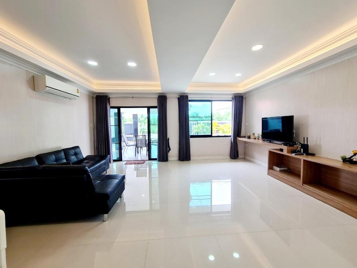 Baan Sasithorn Huahin Villa Exterior photo